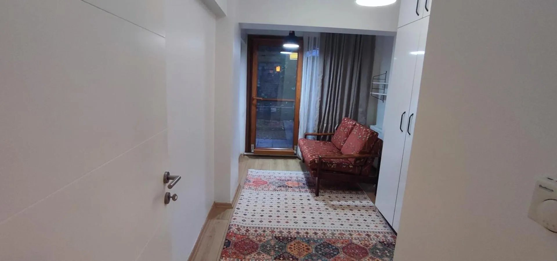 Cozy Apartment With Garden, 2 Bedroom And Very Close To Bosphorus Стамбул